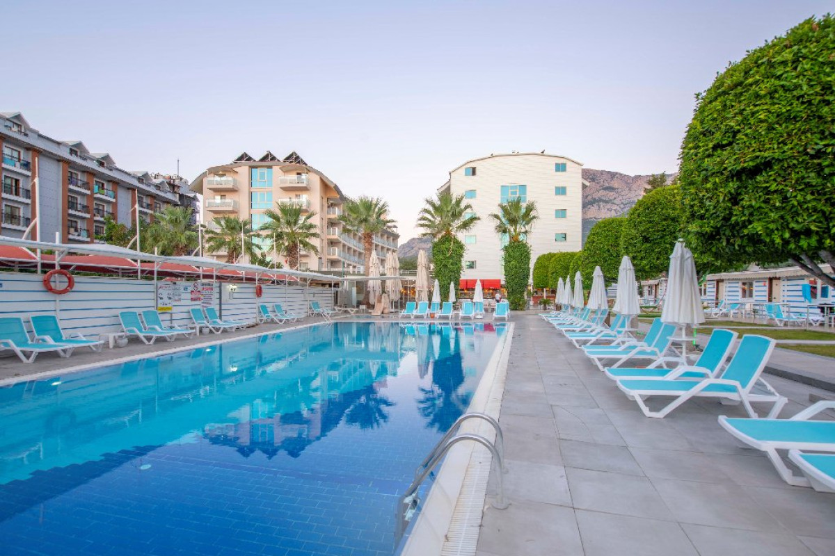 ARMAS BEACH HOTEL