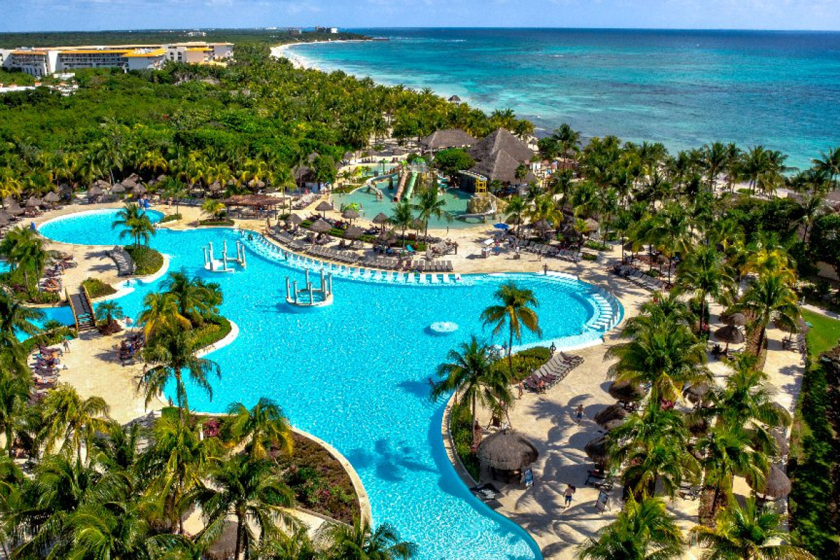 Grand Palladium White Sand Resort and Spa