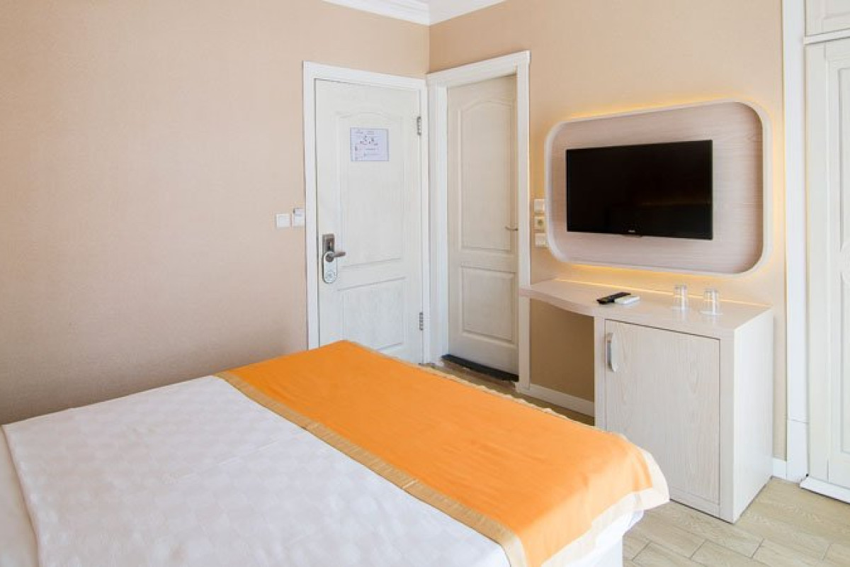 MIRAGE WORLD HOTEL