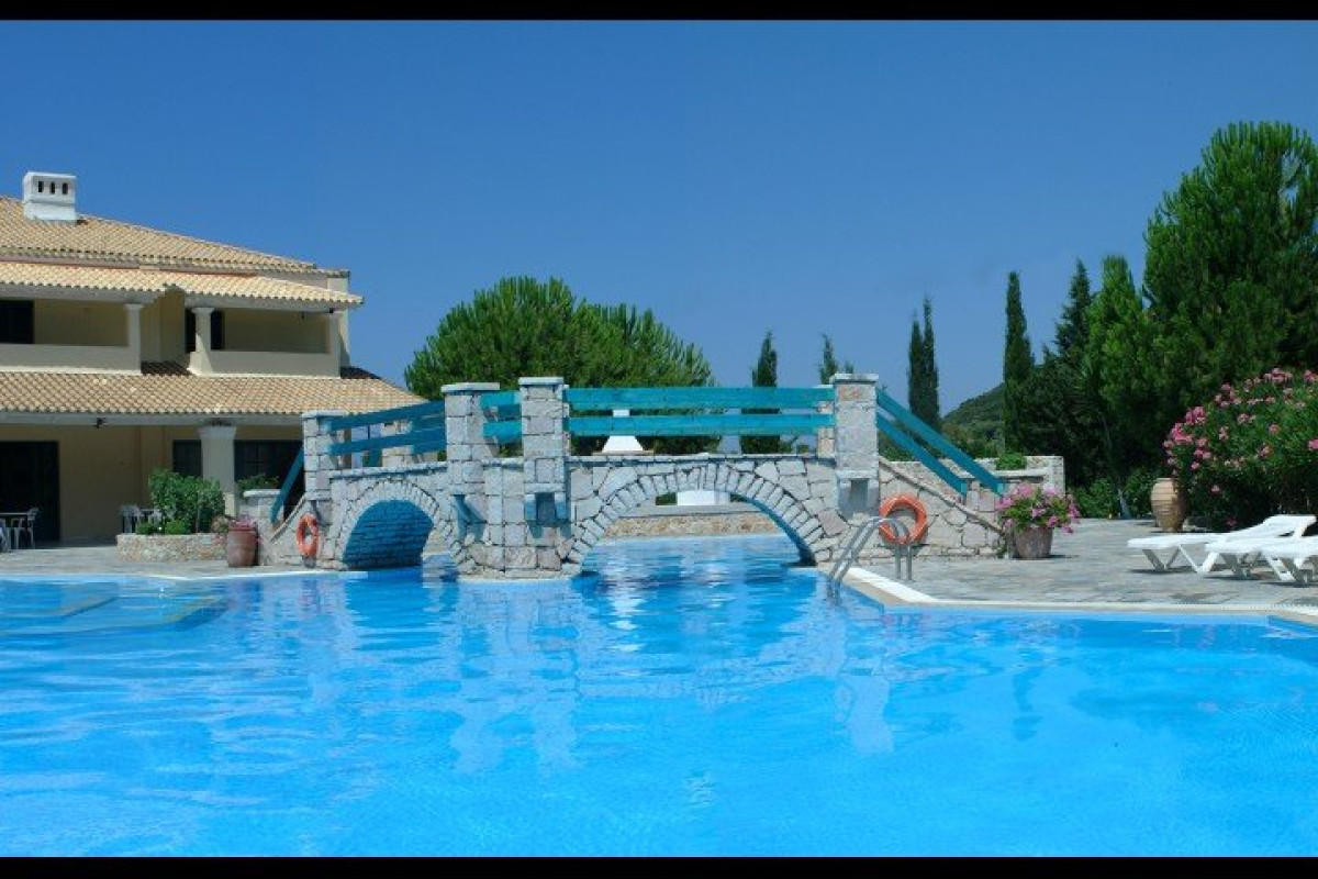 Karavostasi Beach Hotel (vechi)
