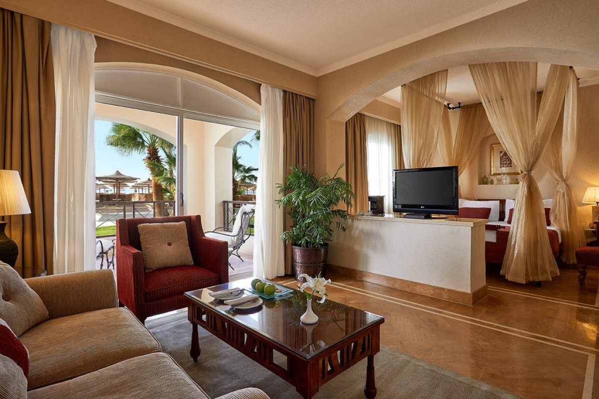 IBEROTEL MAKADI BEACH