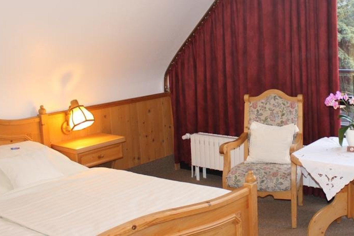 LANDHOTEL HUBERTUSHOF (Bad Ischl)