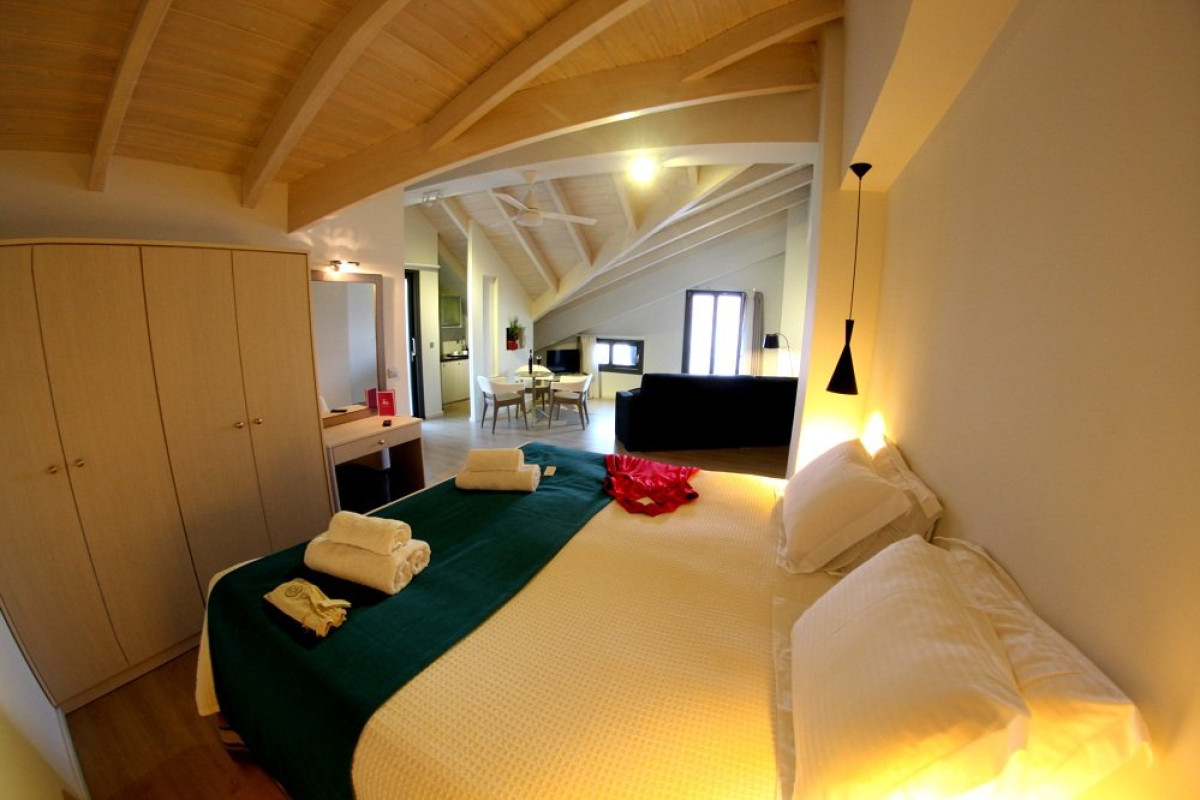 AURA BOUTIQUE HOTEL