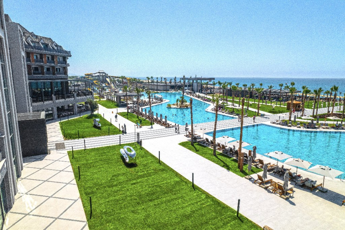 LAGO HOTEL (EX. AZURA DELUXE RESORT SORGUN)