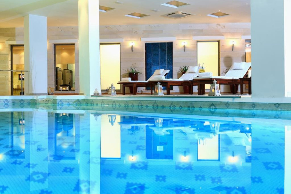 Apollonia Beach Resort and Spa (K)