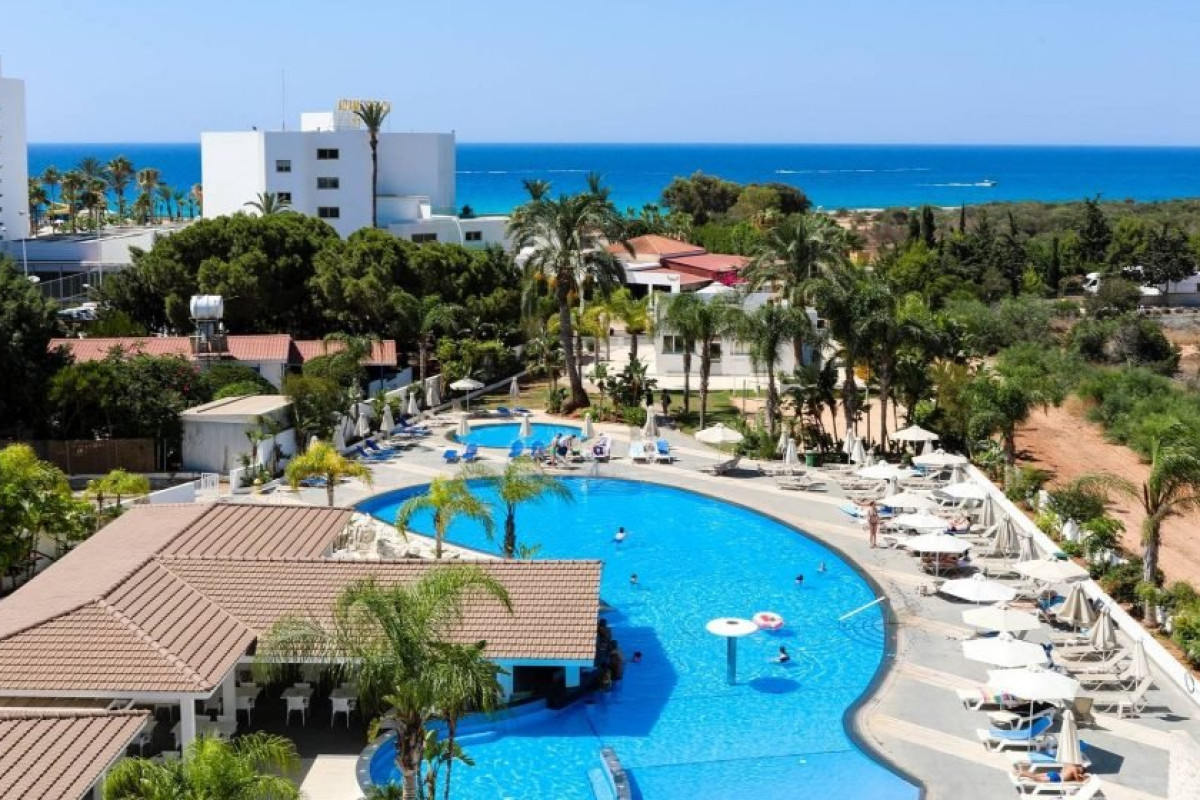 CHRISTOFINIA HOTEL