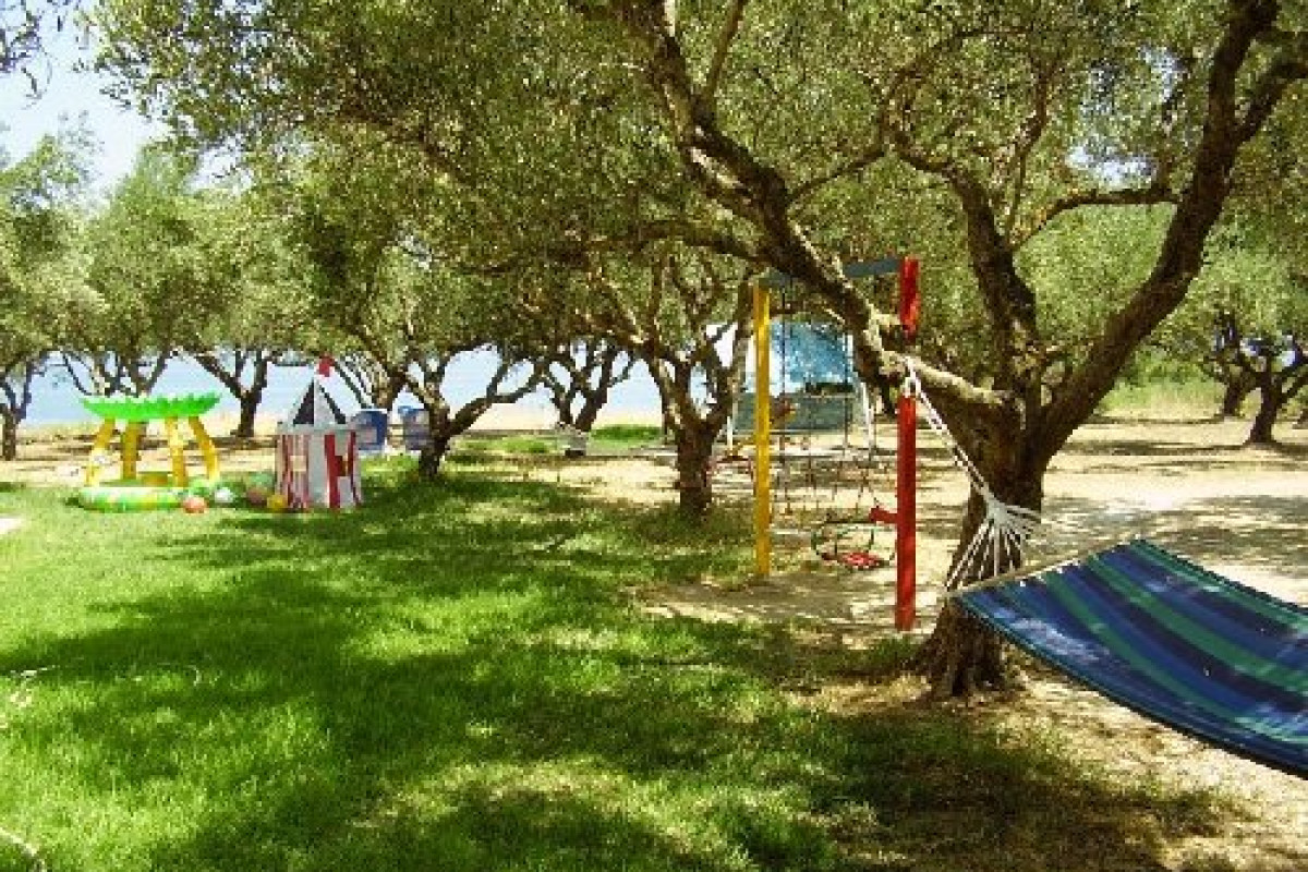 Kavos Psarou Studios and Apartments (Psarou)