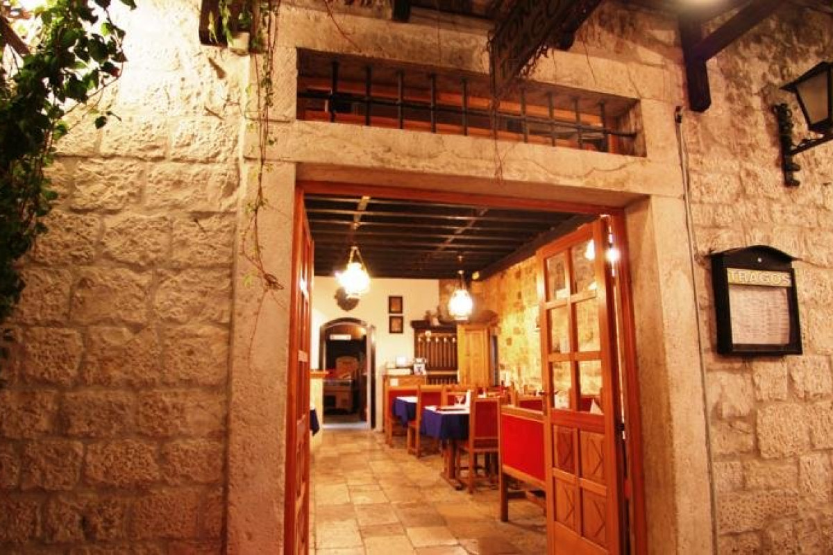 Hotel Tragos (Trogir)