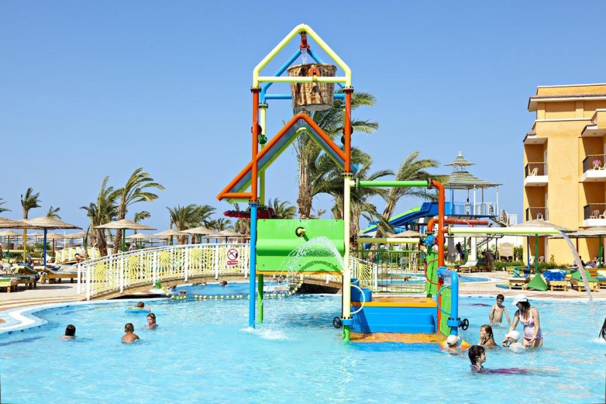 THREE CORNERS SUNNY BEACH RESORT