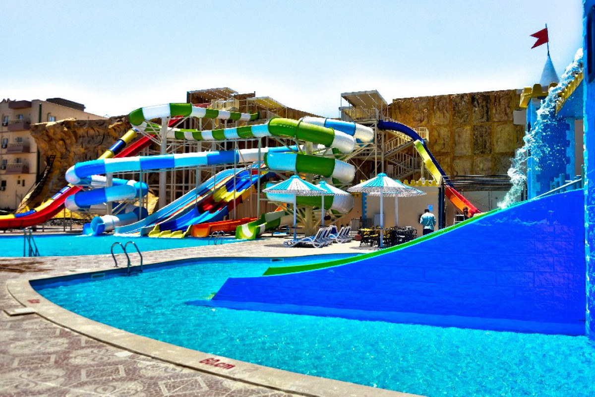 AMC ROYAL HOTEL (Recomandat 4*)
