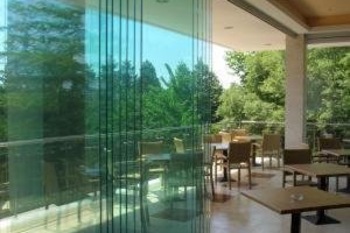 KOMPAS - HOTEL RENOVAT 2026