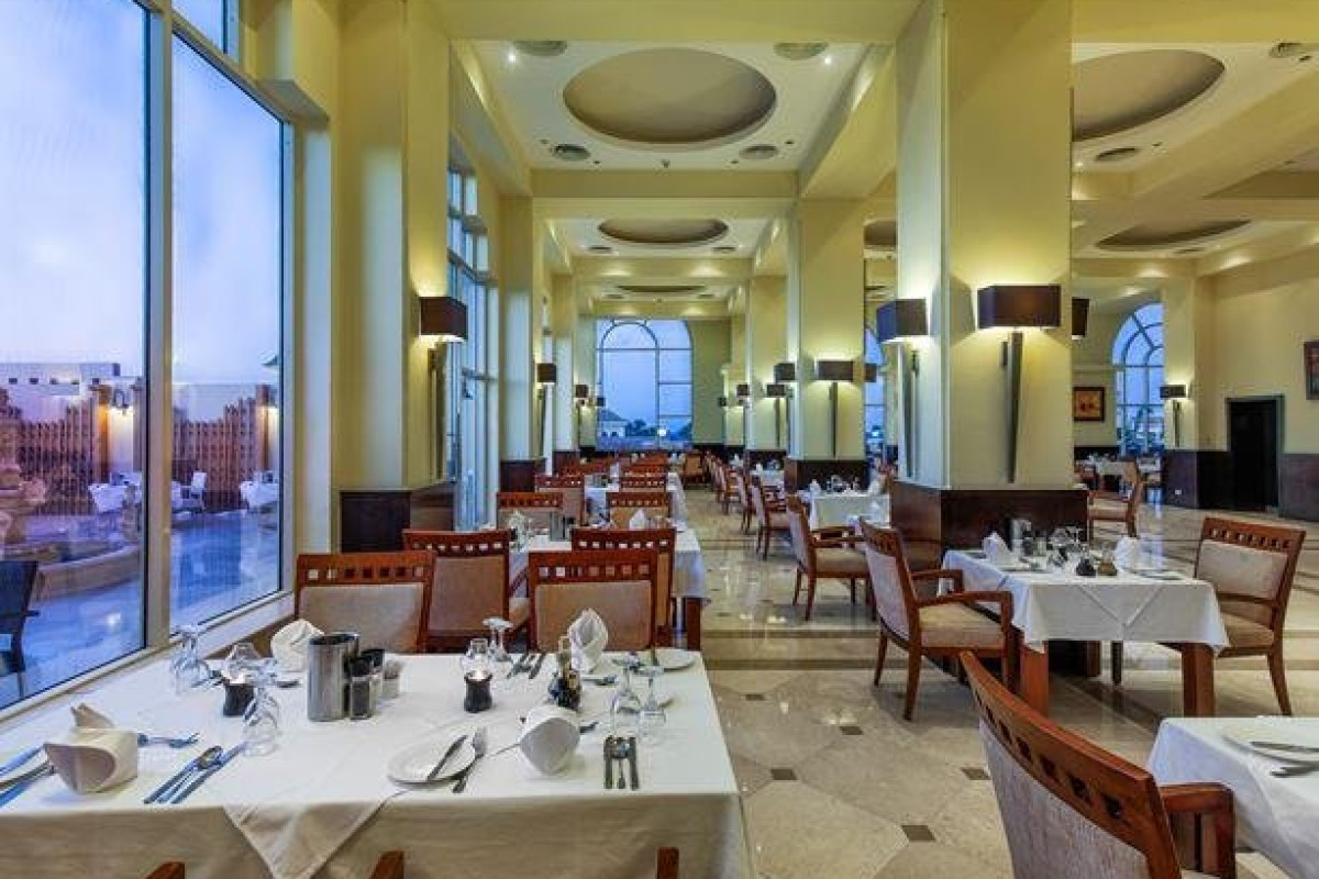 CLEOPATRA LUXURY MAKADI BAY RESORT