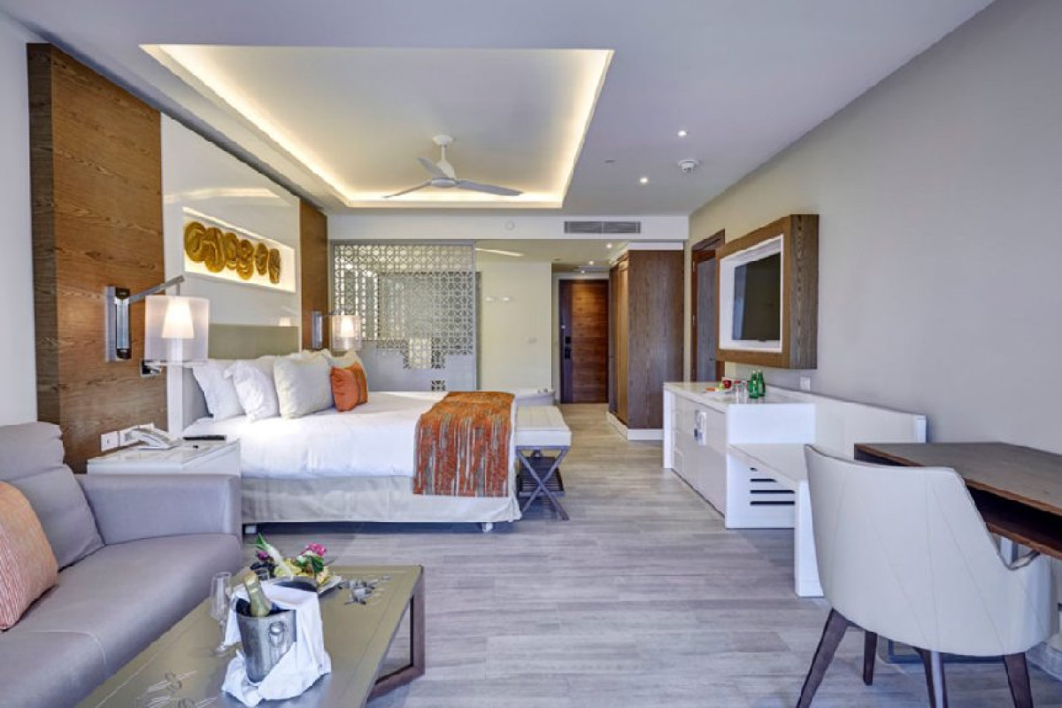 ROYALTON BAVARO RESORT AND SPA