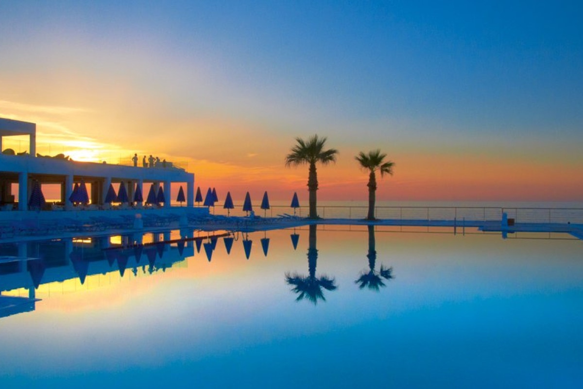 Grecotel Lux Me White Palace
