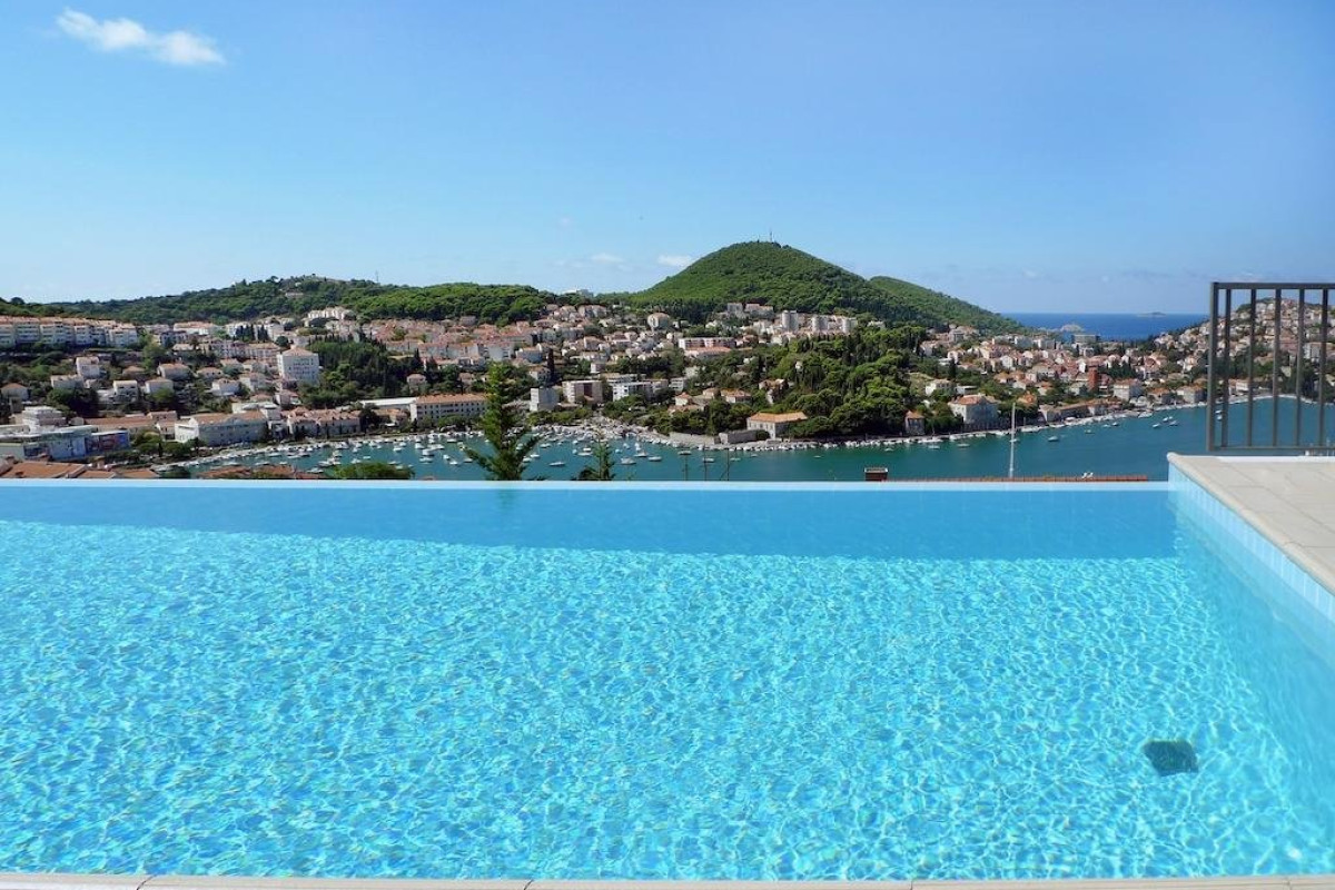 Adria (Dubrovnik)