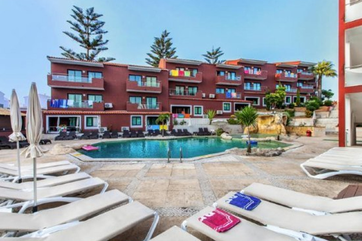 Topazio Mar Beach Hotel and Apartments