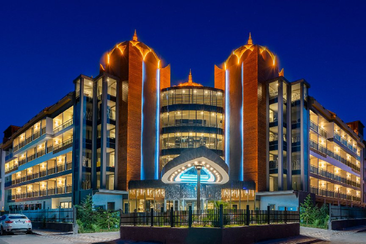 ARNOR DE LUXE HOTELSPA