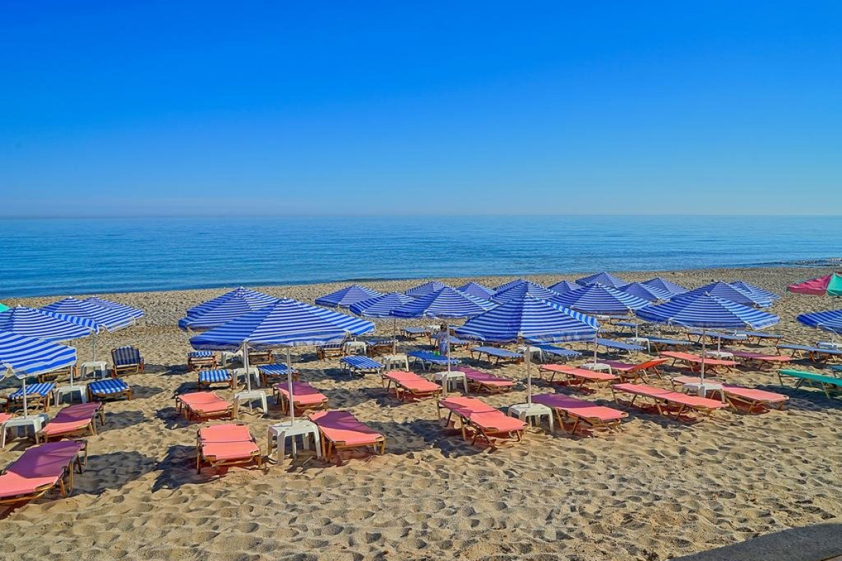 Sea Front Hotel (K)