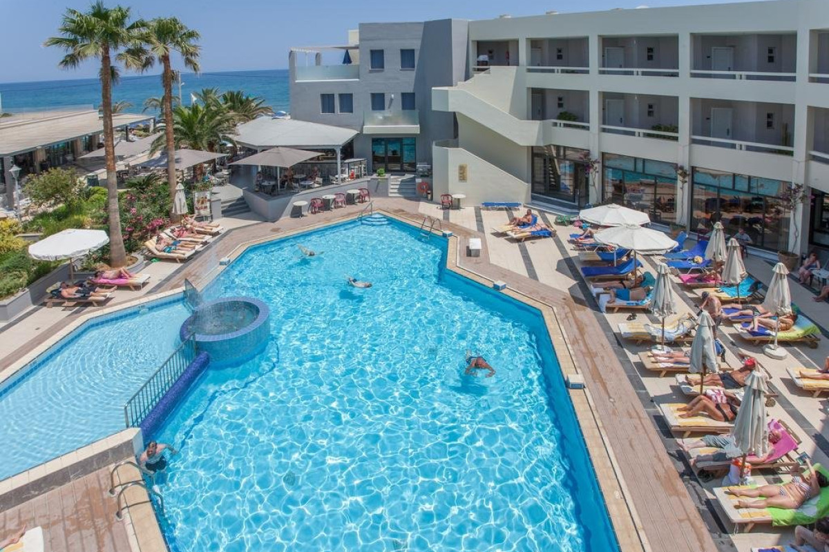 Pearl Beach Hotel