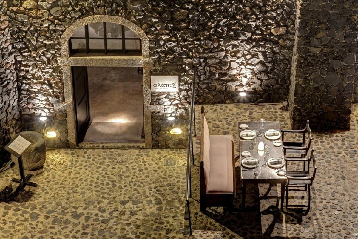 Vedema Resort (Megalochori - Santorini)
