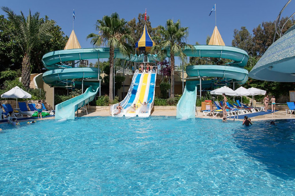 SAPHIR HOTEL AND VILLAS