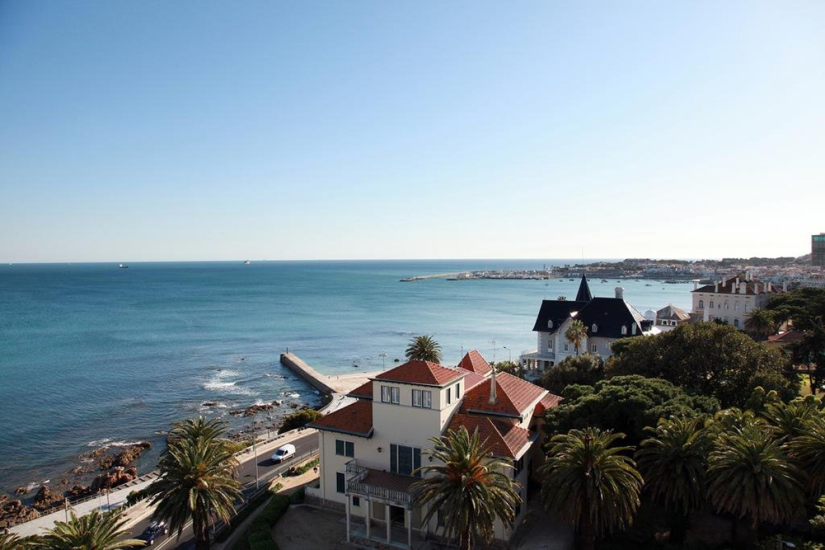 Hotel/ Apt Estoril Eden