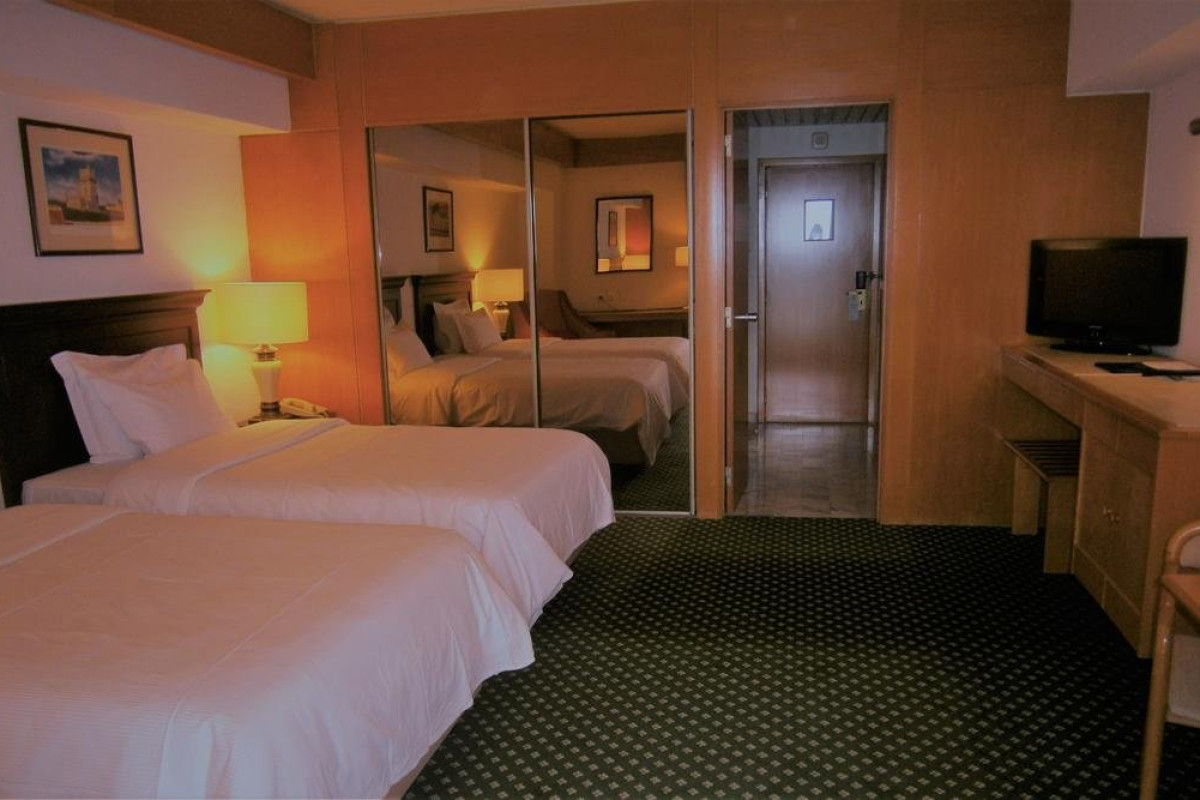 Hotel/ Apt Estoril Eden