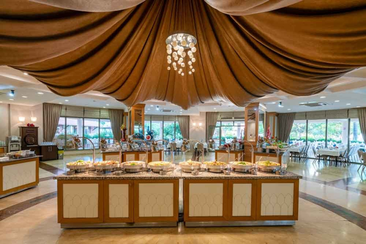 PALMERAS BEACH HOTEL