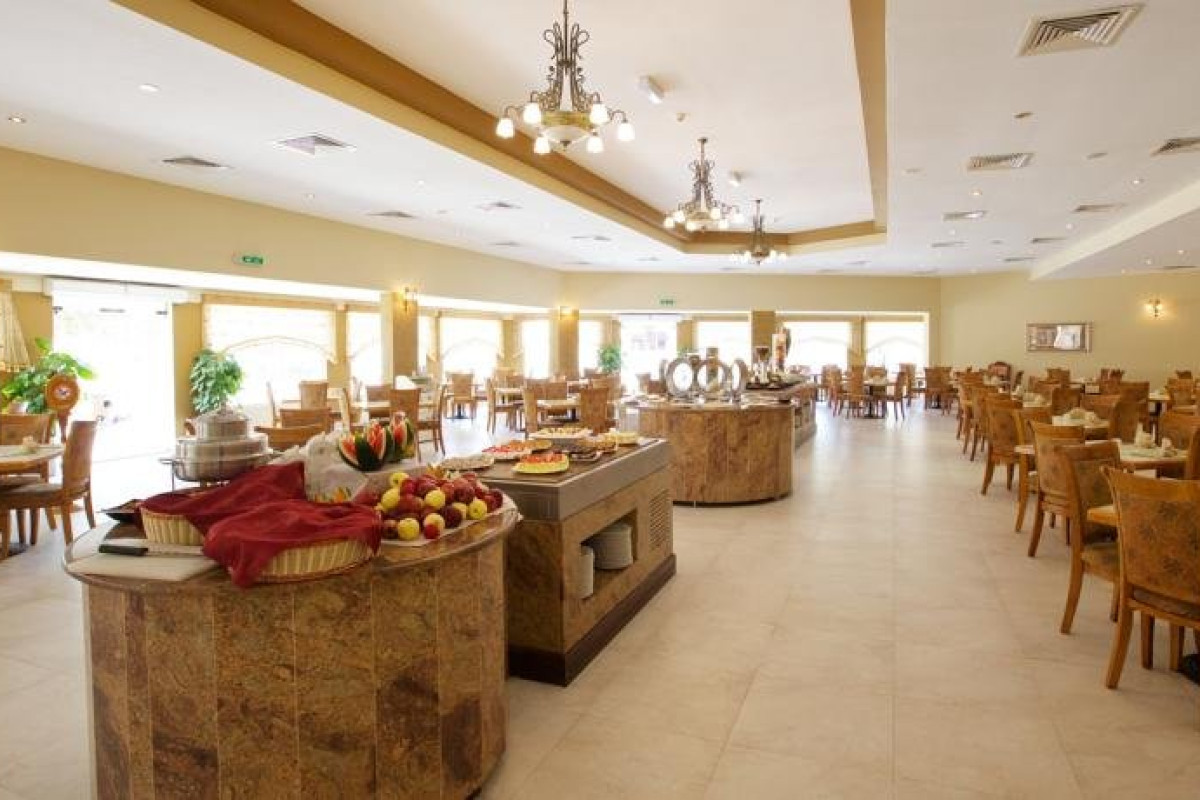 BM Beach Hotel