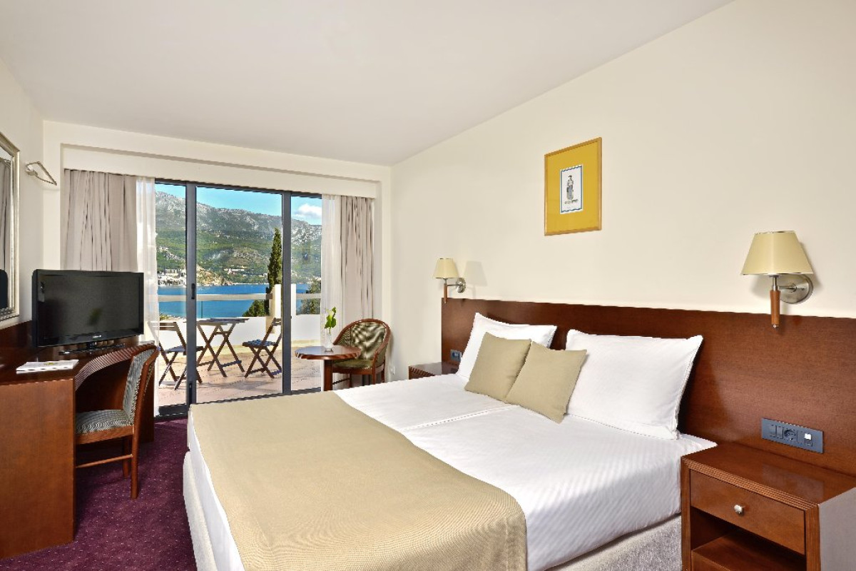 Iberostar Waves Bellevue (R)