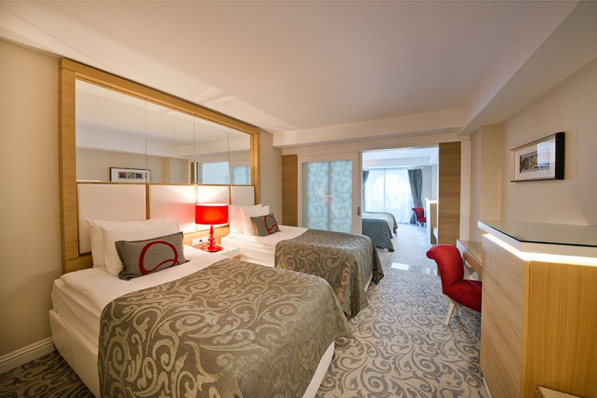 Q PREMIUM RESORT