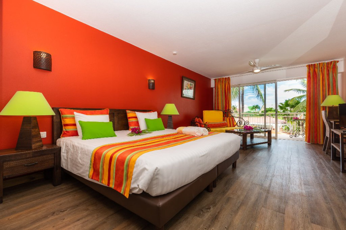 Palm Court Hotel Ep