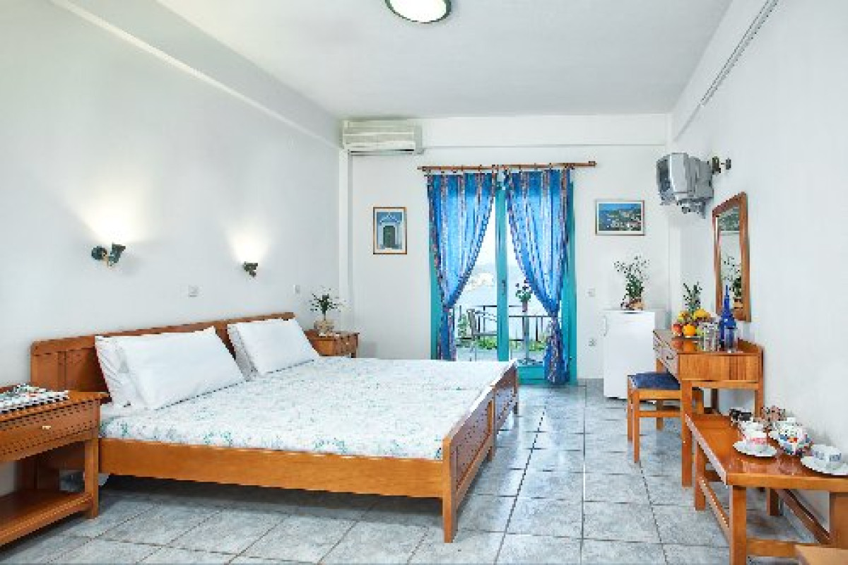 Lichnos Bay Village Hotel