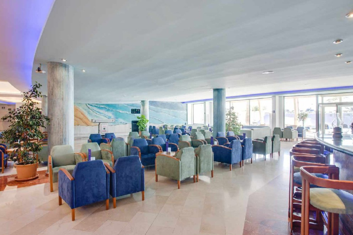 Aparthotel Fontanellas Playa