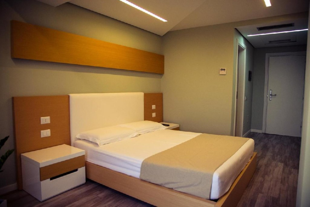 Hotel Bologna (Vlore)