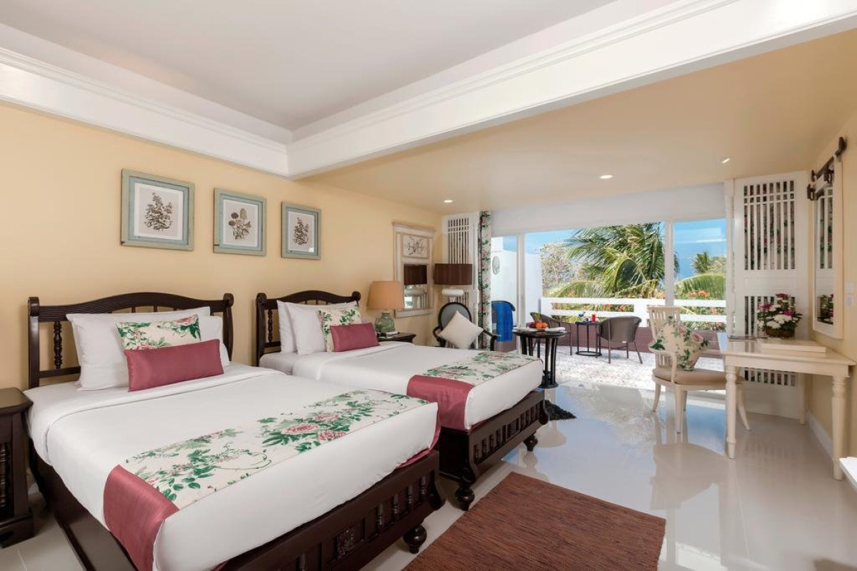 THAVORN PALM BEACH RESORT