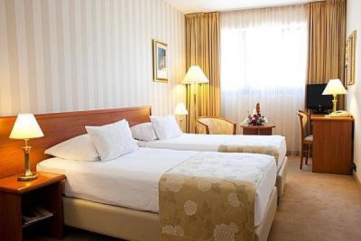Hotel GLOBO (Split)