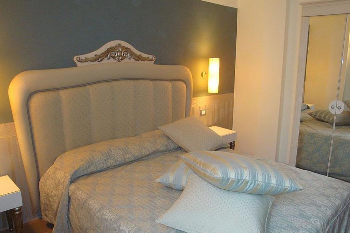 Hotel Oriente (Bari)