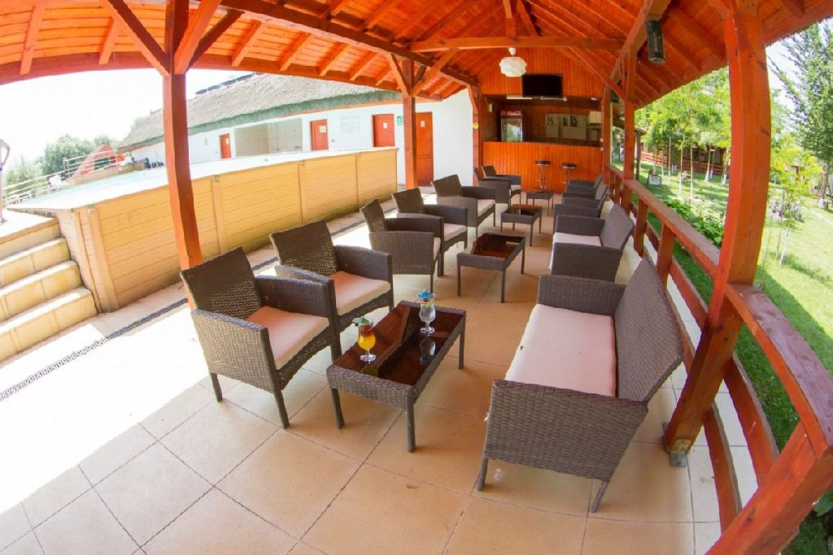 Insula Nada Apelor Resort