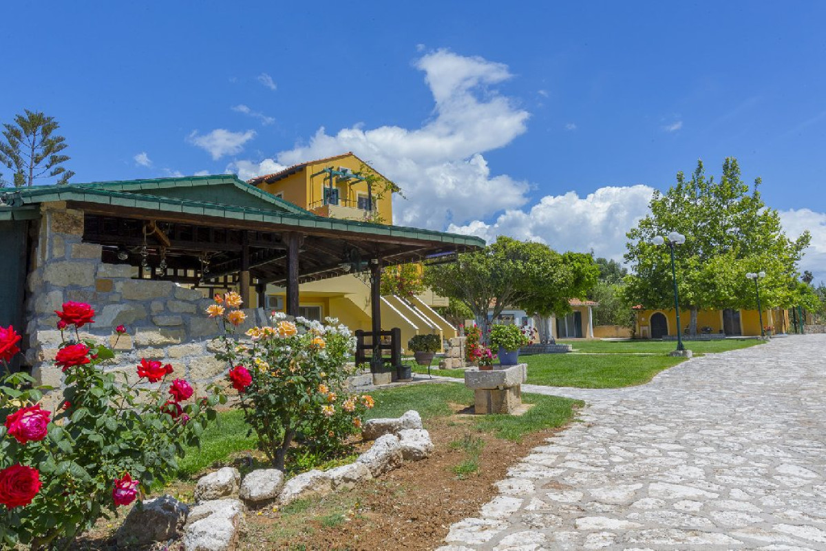 Sandy Beach Villas  Apartments