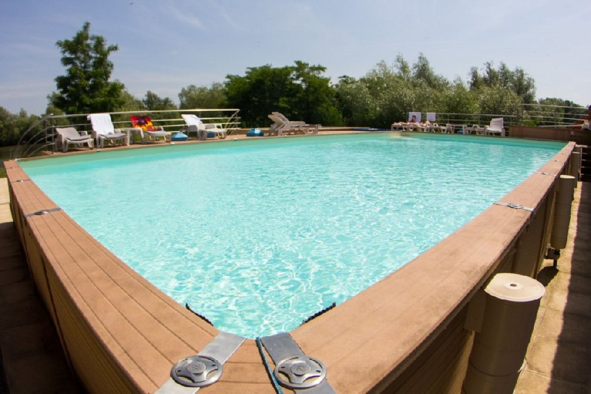 Insula Nada Apelor Resort