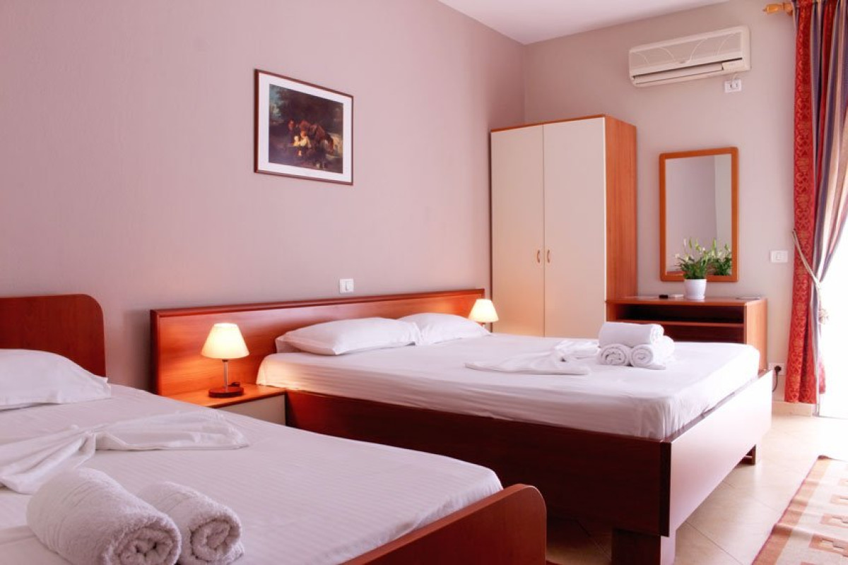 Vila Verde (Durres)