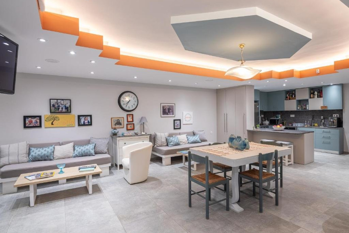 EVALIA APARTMENTS