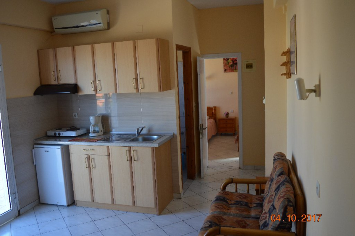 VIRGINIA apartments - studios (Anaxos)