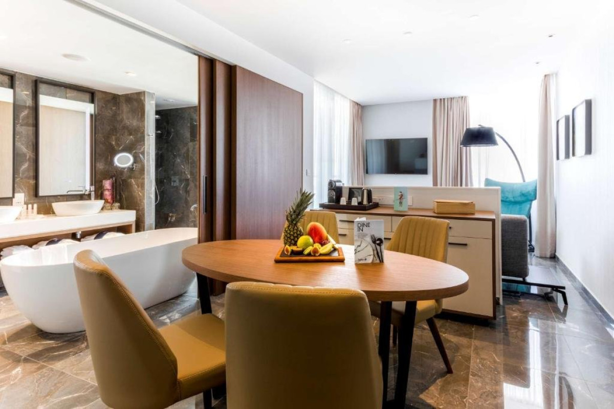 RADISSON BLU HOTEL (Larnaca City)