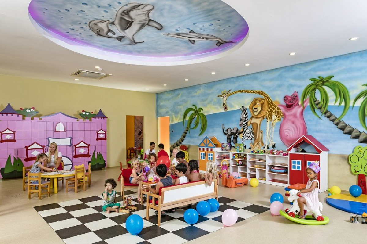 MIRACLE RESORT