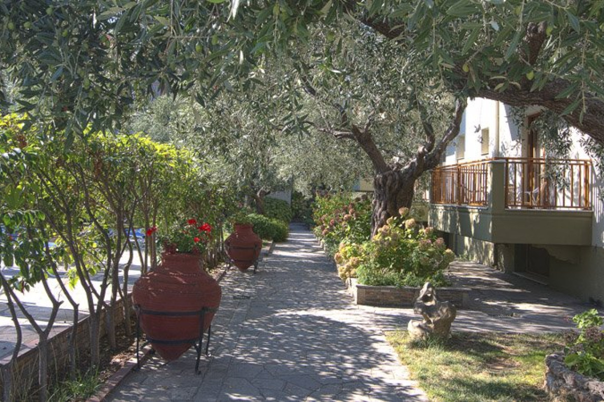 Thetis Hotel