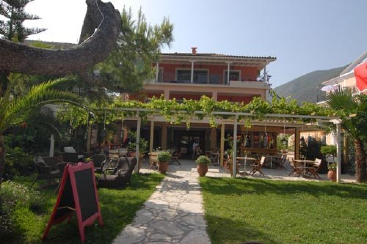 Eva Beach Hotel (Nidri)
