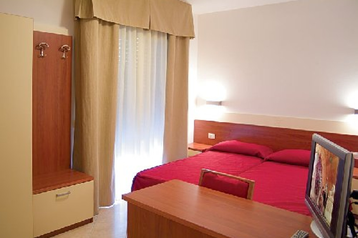 APARTHOTEL SHEILA
