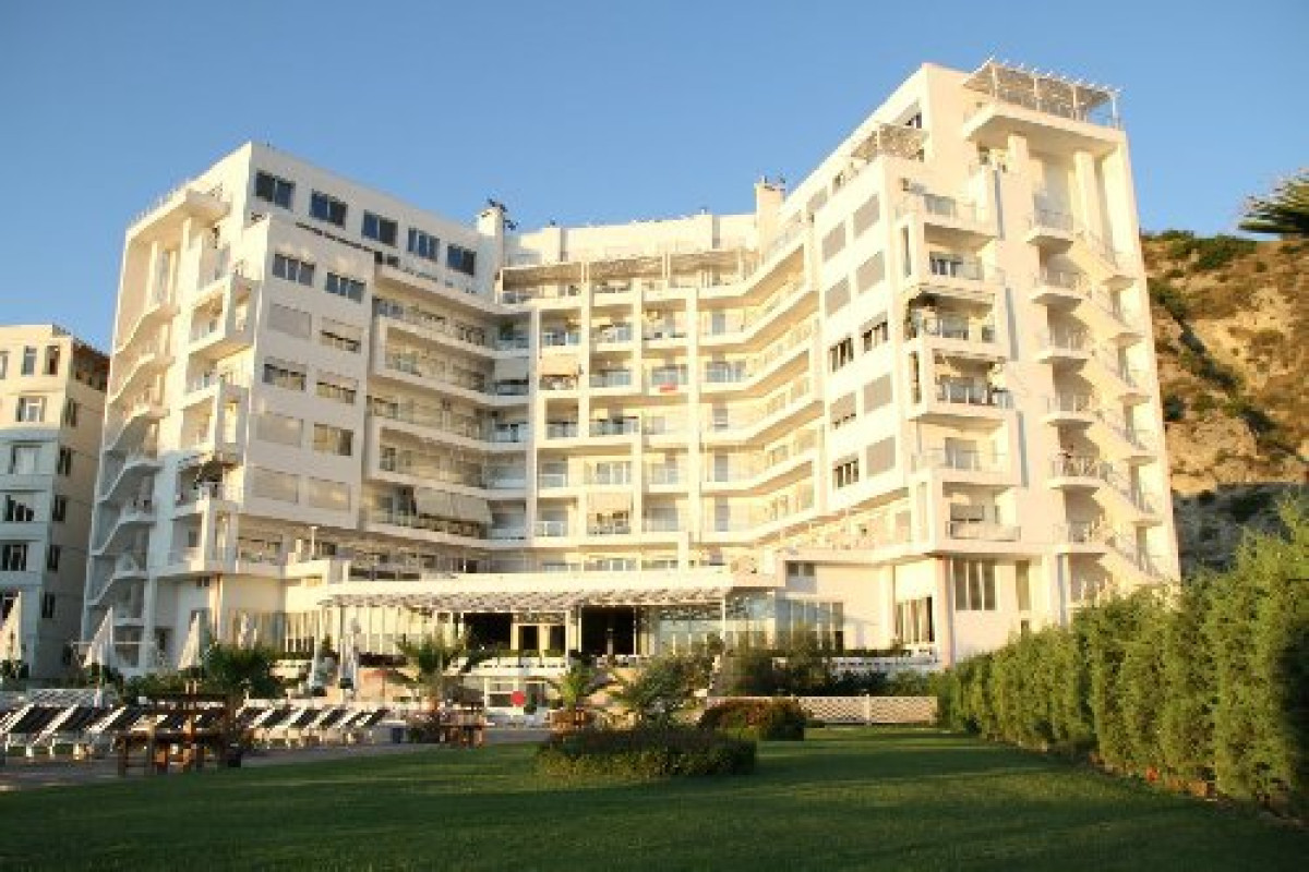 Bleart Tourist Complex - Beachfront Resort